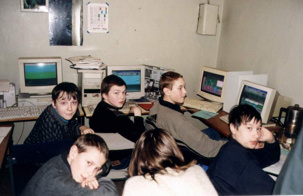 Компьютерный кружок «Комета» в 2002 году
